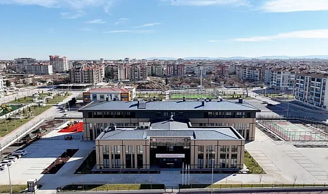 Konya'da Türkiye'nin en büyük engelsiz yaşam merkezi hizmete başladı