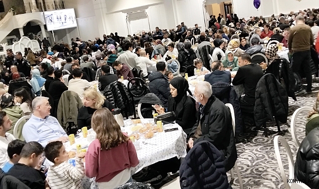 Konya’daki Malatyalılar iftarda hasret giderdi.