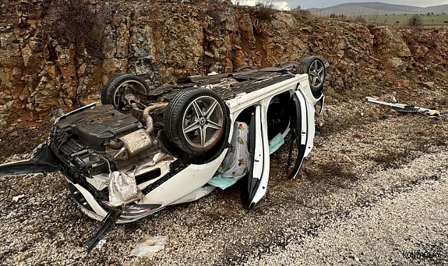 Otomobil devrildi: 4 yaralı