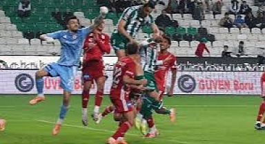 Antalya’da Nefesler Tutuldu! Antalyaspor ile Konyaspor İlk Yarıda Gol Sessizliğini Bozamadı