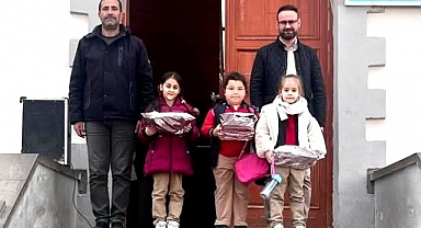 Doğanhisar'da 'Kitap Yağmuru' projesinin örnek öğrencisi