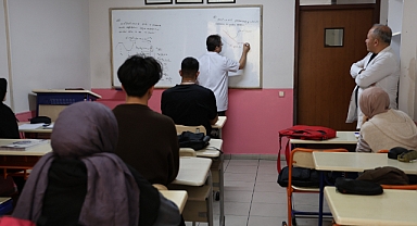 Ebeveynler dikkat! Özenti ve kişilik bozukluğu arasındaki ince çizgi