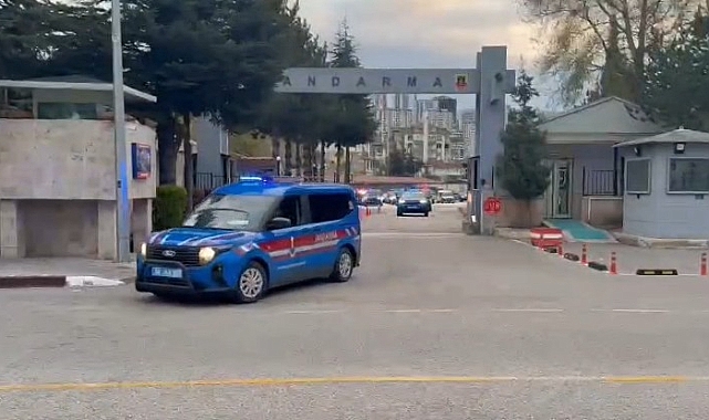 Jandarmadan dev operasyon! Silah tamirhanesi ve onlarca silah ele geçirildi