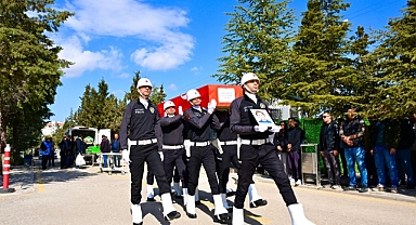 Konya’da görevli polis memuru son yolculuğuna uğurlandı