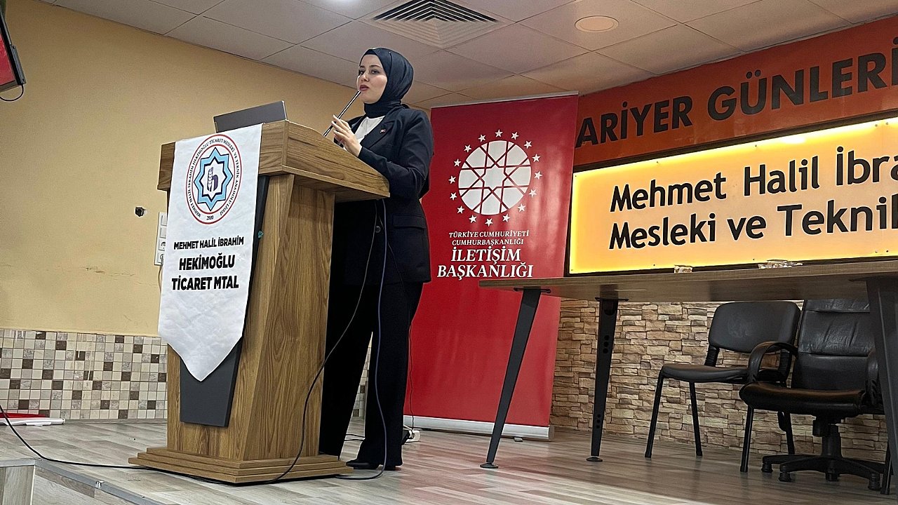 Konya’da güvenli sosyal medya eğitimi