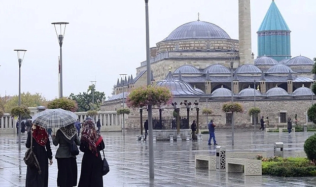 Konya'da sıcaklıklar çakılıyor, şimşekler çakacak! Hafta sonu plan yapanlar dikkat