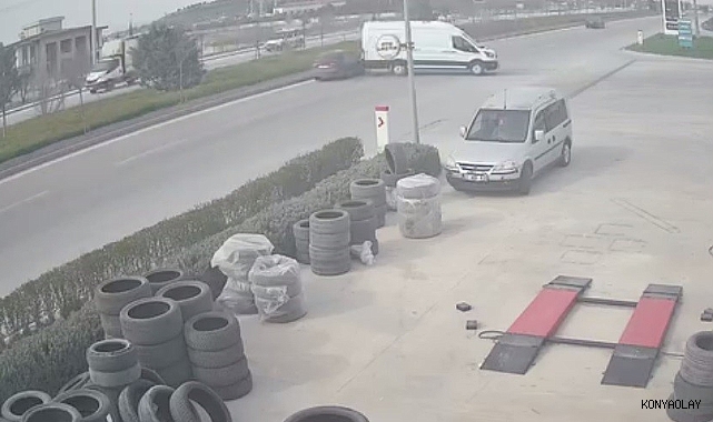 Konya'da sürücüsüz minibüs dehşet saçtı