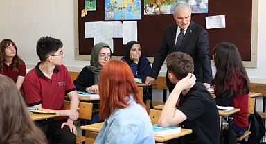 Konya Valisi İbrahim Akın'dan Karatay Fen Lisesi’ni ziyaret