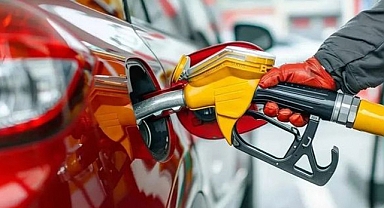 Mazot ve benzin fiyatları ne kadar? 20 Nisan akaryakıt fiyatları! Mazot fiyatı ne kadar oldu? Benzine ve motorine (mazota) zam yada indirim var mı? 