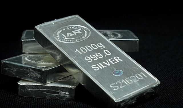 SON DAKİKA! Gümüşte Sert Hareket: 14 Nisan’da Rakamlar Değişti, Piyasada Alarm Verildi