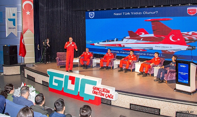 Türk Yıldızları, İKAF’26 kapsamında öğrencilerle buluştu