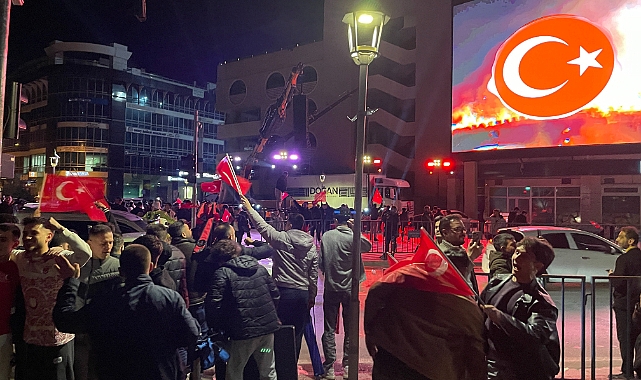 Türkiye yıllar sonra dünya kupasında! Konya sokağa döküldü