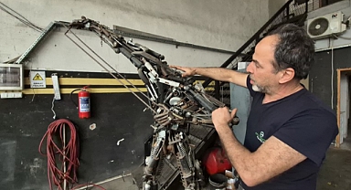850 parça hurdayı birleştirdi, 200 kiloluk metal figür yaptı