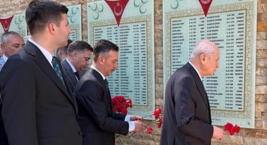  Bahçeli, Ülkücü Şehitler Anıtı'nı ziyaret etti   
