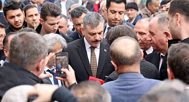 Bakan Çiftçi Recep Konuk'a taziye ziyaretinde bulundu