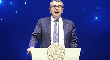 Bakan Tekin Konya'dan Gençlere Seslendi