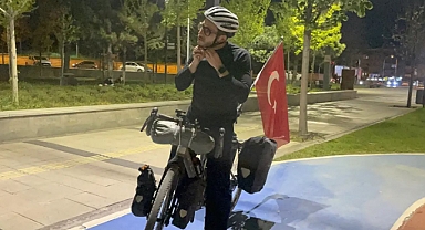 Fransız bisikletli Karaman'da soluklandı