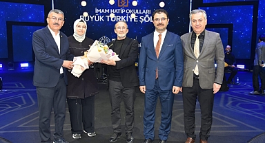 İmam Hatip Okulları Büyük Türkiye Şöleni’nde Ömer Karaoğlu Rüzgarı