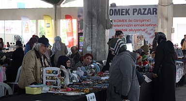 Konyalı kadınlar, anneler günü dolayısıyla KOMEK pazarında buluştu