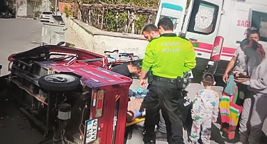 Otomobil ile elektrikli motosiklet çarpıştı: 2 yaralı
