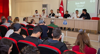 Teknik Direktör İlhan Palut ve ekibi, Selçuk Üniversitesi öğrencileriyle buluştu