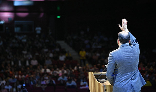 Başkan Altay: Halk Oyunları Şöleni'ne katıldı