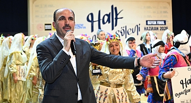 Başkan Altay: Halk Oyunları Şöleni'ne katıldı