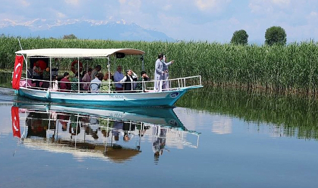 Beyşehir Gölü’nde kardeşlik rüzgarı esti 