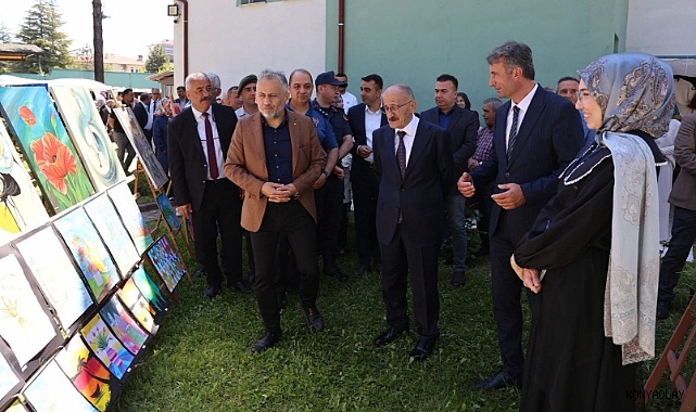 Beyşehir ve Hüyük’te el emeği eserler görücüye çıktı