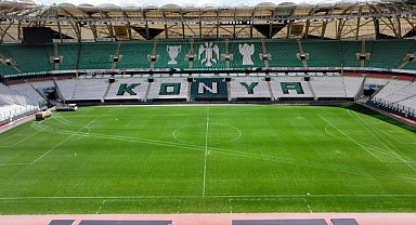 Konya Büyükşehir Stadyumu’nun Zemininde Renovasyon Çalışması Başladı
