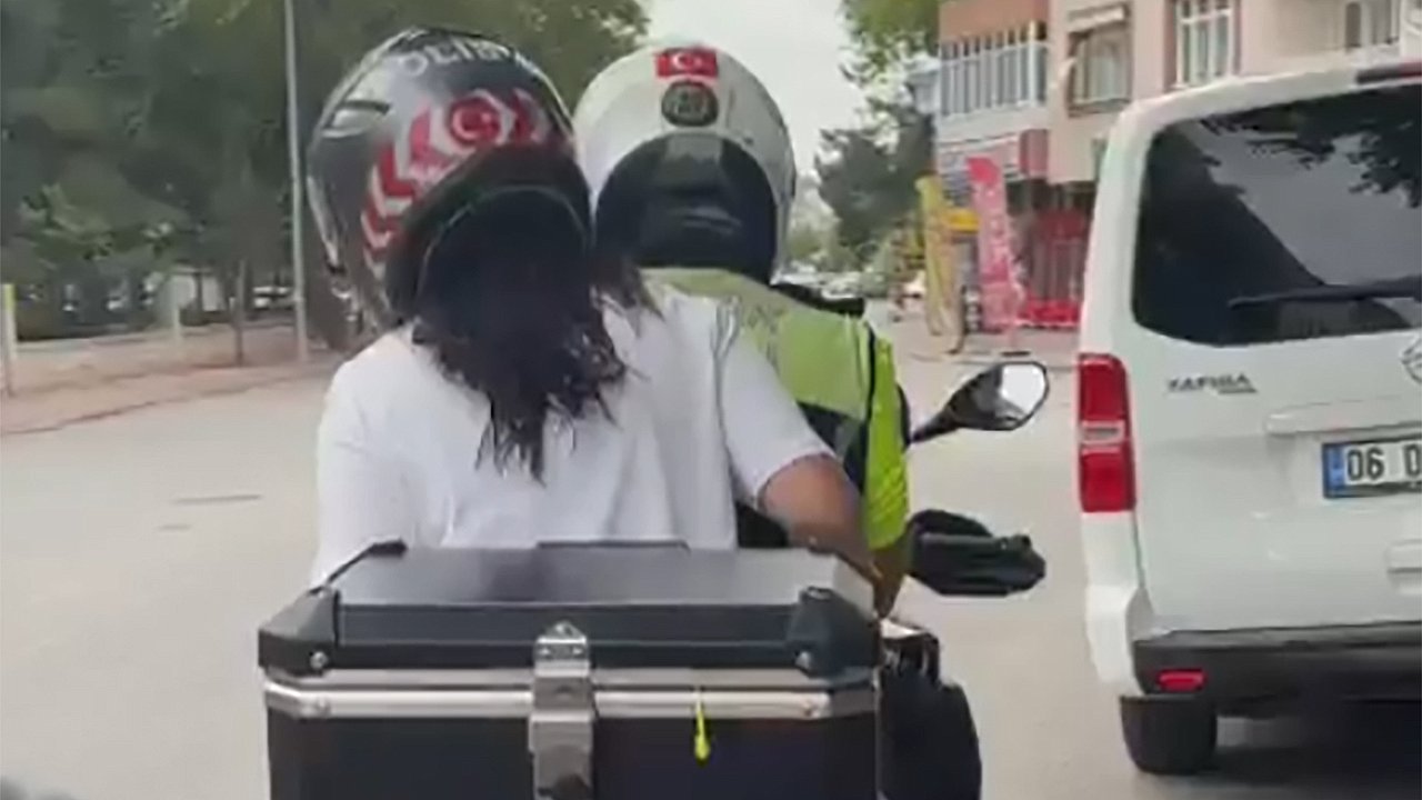 Konya polisi YKS’de zamanla yarıştı