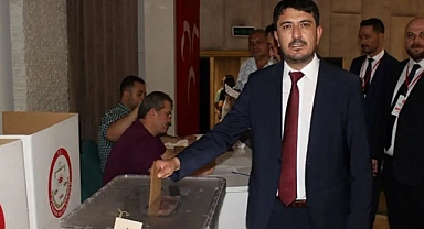 MHP Meram İlçe Başkanı Mahmut Yaman güven tazeledi