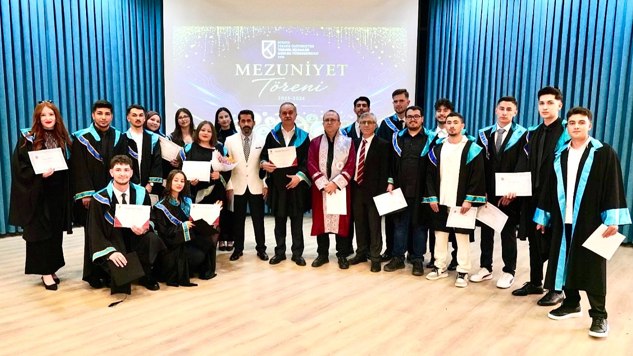 Sektörün içinden eğitime güçlü mesaj: Mehmet Günbaş mezuniyet sevinci yaşadı