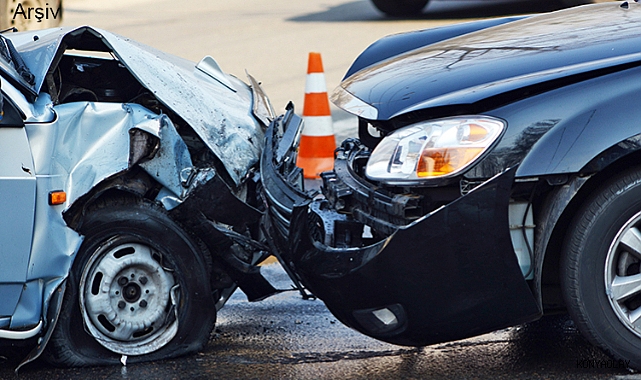 Beyşehir ve Seydişehir'de trafik kazaları: 5 yaralı