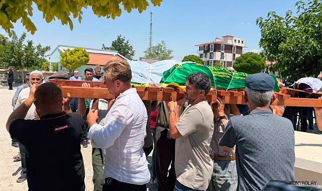 Cinayete kurban giden anne ve kızına acı veda