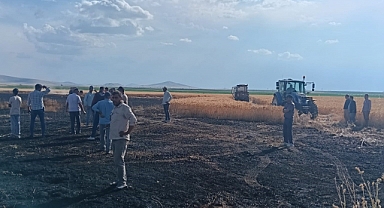 Karapınar'da buğday ekili tarlada yangın paniği