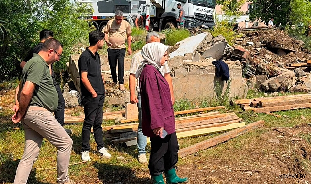 Kadın kaymakam çizmeleriyle gündem oldu