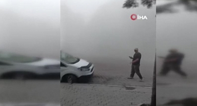 Kentsel dönüşüm için yapılan yıkım sırasında ortalık toz duman oldu