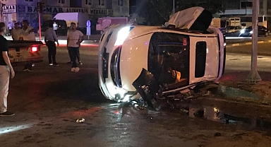 Konya'da otomobiller kavşakta çarpıştı! Yaralılar var