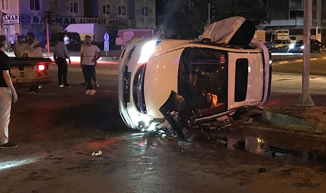Konya'da otomobiller kavşakta çarpıştı! Yaralılar var