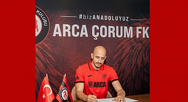 Konyaspor'un eski kalecisi Çorum F.K'ya imza attı