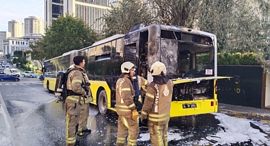 Otobüs alev alev yandı