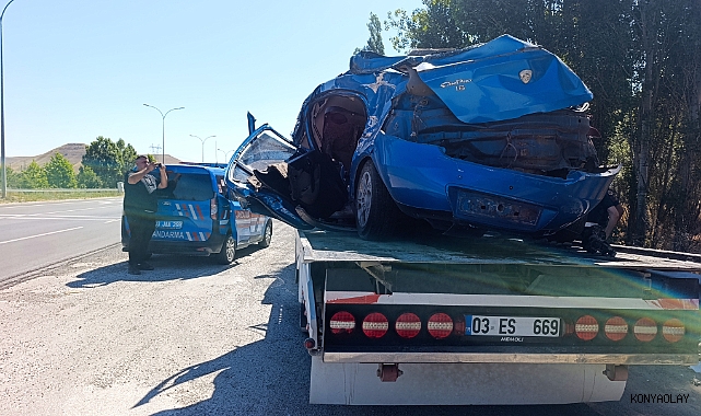 Trafik kazasında anne ve baba öldü, 8 aylık bebek ağır yaralandı
