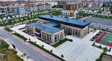 Türkiye'nin en büyüğü, Karatay Engelli Aktif Yaşam Merkezi açıldı 