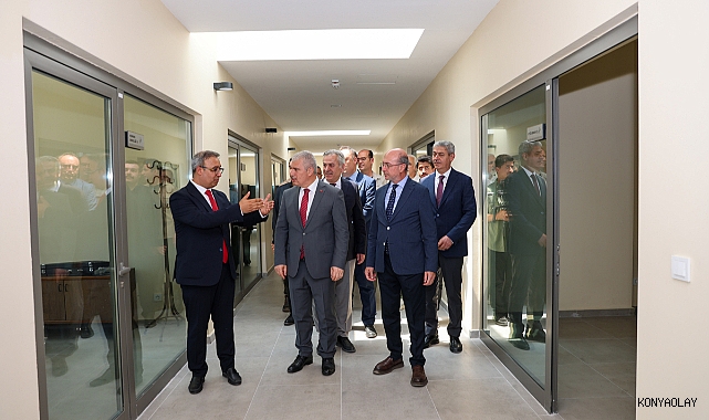 Vali Akın ve Pekyatırmacı Selçuklu'nun prestij projelerini gezdi